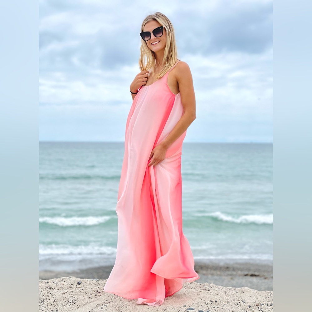 Women’s Pink Lilly Flowy Beach Dress with Pockets Pink Ombré size small